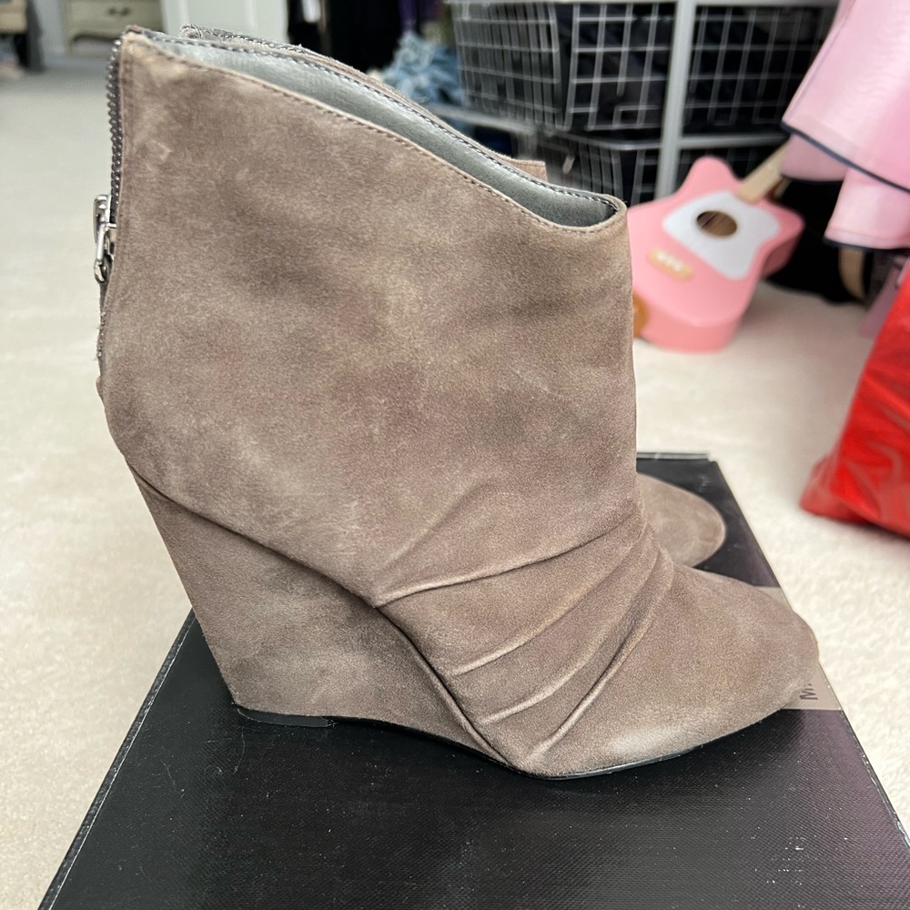 Franco Sarto
Boots